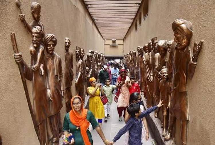 जलियांवाला बाग सौंदर्यीकरण : नवीनीकरण से शहीदों के परिजन खफा, विरासत से छेड़छाड़ का आरोप Jallianwala Bagh Beautification: The families of the martyrs are very upset about the renovation