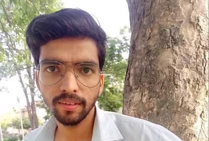 मोहब्बत का खून: प्रेमिका के साथ आपत्तिजनक हालत में था युवक तभी पहुंचा भाई, दी मौत, पानी से धोए खून के दाग man was in compromising position with girlfriend, brother reached, gave death