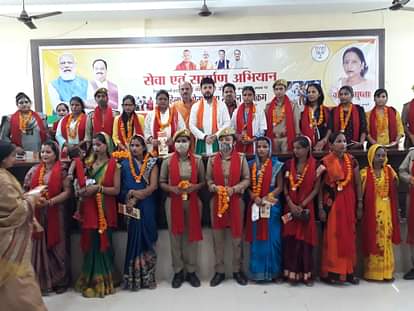 71 महिला कोरोना योद्धाओं को किया सम्मानित 71 women corona warriors honored