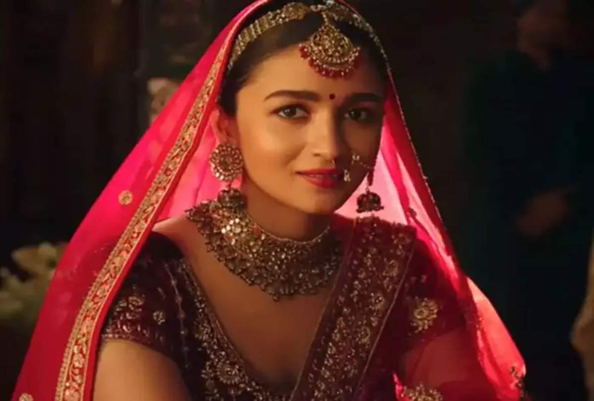 विवाद: आलिया के कन्यादान वाले विज्ञापन पर कंगना ने दी प्रतिक्रिया, बोलीं- बंद करें लोगों को गुमराह करना Controversy: Kangana ranaut reacted to Alia bhatts Kanyadaan advertisement,said - stop misleading people