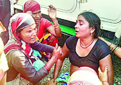 सिसैया चौराहे पर ट्रक की टक्कर से साइकिल सवार की मौत Cyclist dies due to truck collision at Sisaiah intersection