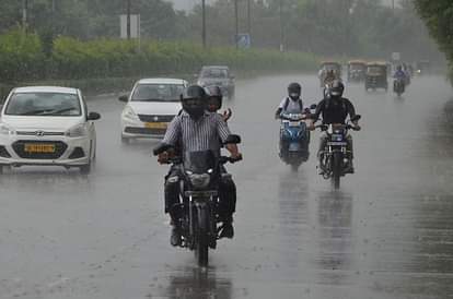 आज मौसम देखकर ही घर से निकलें, जमकर बरस सकते हैं मेघ Today, leave the house only after seeing the weather, clouds can rain heavily