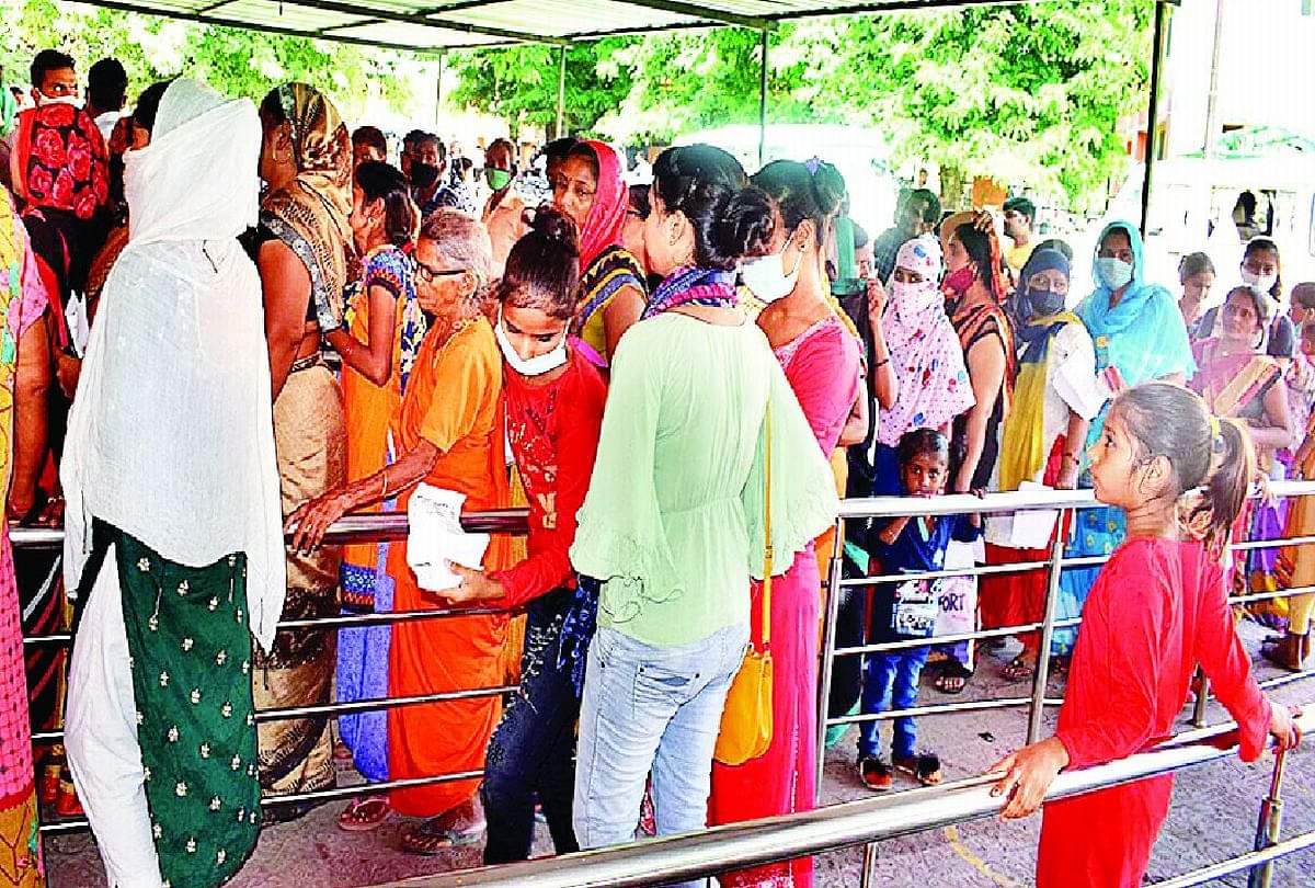 मैनपुरी में जानलेवा बीमारी: बुखार से महिला सहित नौ मरीजों की मौत, एक गांव में मिले 50 से अधिक बीमार Mainpuri Dengue And Viral Fever Nine Death Today