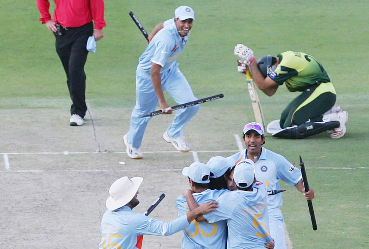 पाकिस्तान का सूखा खत्म: 2007 में शुरू हुए टी-20 विश्व कप में पांच मैचों के बाद जीती पाक टीम, जानें क्या रहे छह मुकाबलों के नतीजे T20 World Cup 2021 India Vs Pakistan match; Babar Azam Virat Kohli| Pakistan beats India after 14 years in t20 World cup