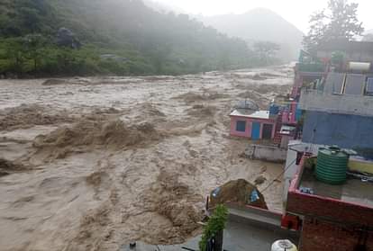 Uttarakhand Rain and Floods: काल बनकर बरसे बादल, अब तक 42 लोगों की मौत, मृतकों के परिजनों को मिलेगी चार लाख की मदद Uttarakhand Weather Update News Today: River Crosses Danger Level after heavy Rainfall