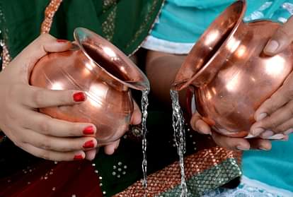 Gangajal ke Upay: कर्ज से पाना चाहते हैं मुक्ति तो जरूर करें गंगाजल के ये उपाय, मिलेगा शुभ फल! Gangajal ke Upay Do these measures of Ganga Jal to get a job you may get relief from debt
