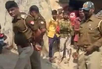 फतेहपुर: दीवार पर श्रीराम लिखा वीडियो वायरल, फैला तनाव, फोर्स तैनात Fatehpur: Video of Shri Ram written on the wall goes viral