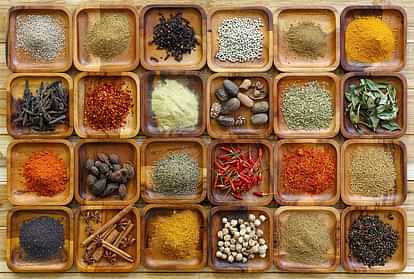 Recipe Of The Day: घर पर इस विधि से बनाएं गरम मसाला, बढ़ जाएगा सब्जी का स्वाद Food Tips To Make Garam Masala At Home Garam Masala Powder Ingredients And Recipe News In Hindi