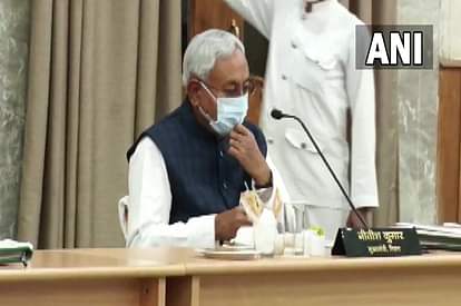 ओमिक्रॉन को लेकर बिहार सरकार सख्त: बीते 24 घंटे में कोरोना के 158 नए मामले, जीनोम सिक्वेंसिंग के लिए भेजे गए सैंपल Bihar corona new reports 158 in last 24 hours omicrons also knock in state nitish govt alert