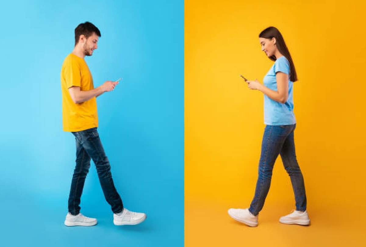 Relationship Tips: पार्टनर से प्यार है या सिर्फ आकर्षण, इन संकेतों से लगाएं पता Relationship Tips: Know These Symptoms to Check Love your Partner or Attraction In Hindi
