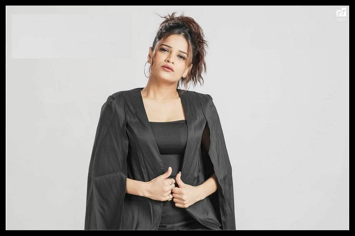 Bigg Boss: सलमान को पति मानने वाली अर्चना को अब्दु का मजाक उड़ाना पड़ा भारी, यूजर्स ने की निष्कासन की मांग bigg boss contestant and congress mla archana gautam badly troll for making abdu height fun