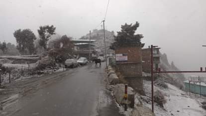 Weather Update: अगले दो दिनों में इन राज्यों में बारिश के आसार, बर्फबारी से होगी कड़ाके की ठंड Weather Update: Rain is expected in these states in the next two days, more cold due to snowfall