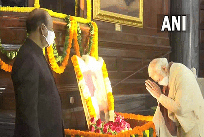 Parakram Diwas 2022:नेताजी सुभाष चंद्र बोस की 125वीं जयंती आज, थोड़ी देर बाद पीएम करेंगे प्रतिमा का अनावरण Netaji Jayanti: Subhas Chandra Bose 125th Birth Anniversary, PM Modi Unveil Netaji's Statue at India Gate, Tribute in Lok Sabha
