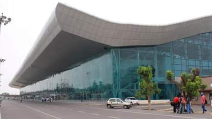 Amritsar: लेह में मौसम खराब, दिल्ली-लेह फ्लाइट की अमृतसर एयरपोर्ट पर आपात लैंडिंग, वापस लौटी SpiceJet flight from Delhi to Leh made emergency landing at Amritsar Airport