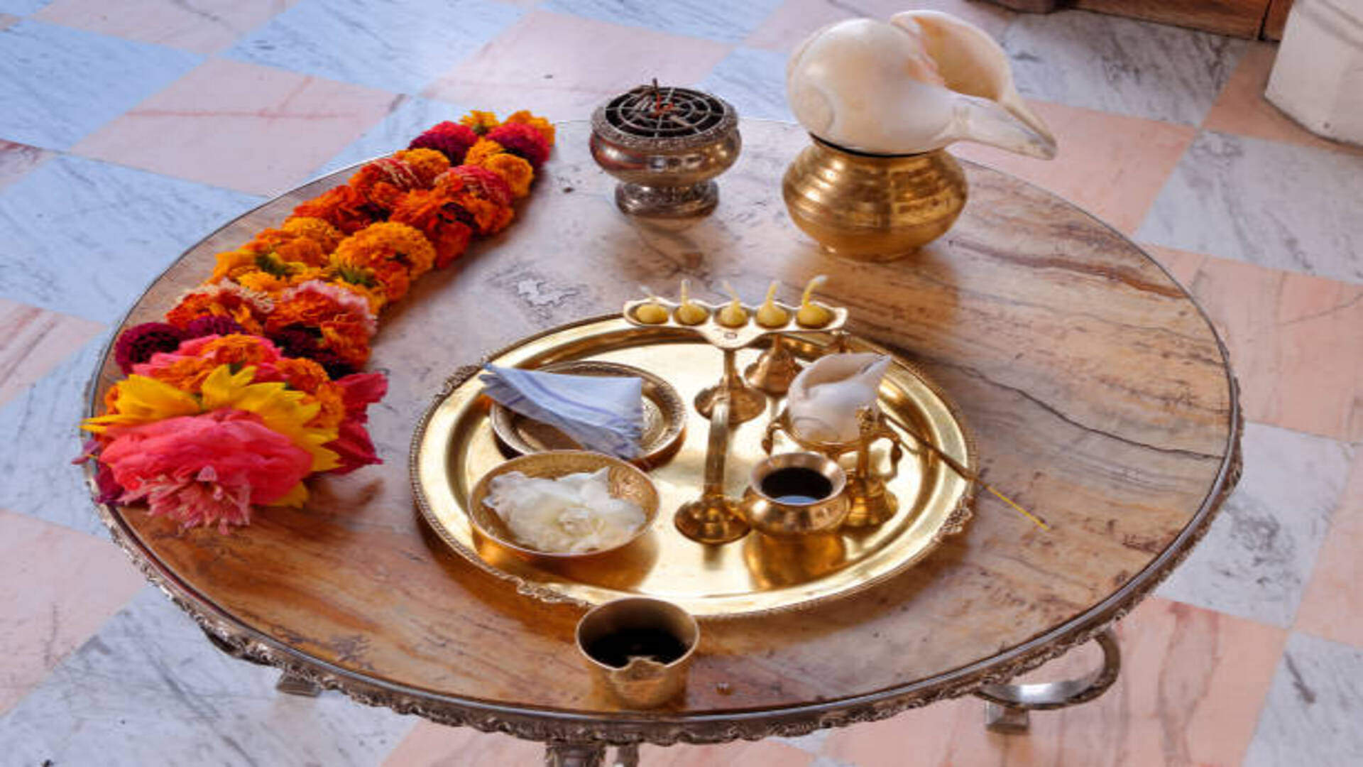 Navratri Celebration: ये है नवरात्रि की शॉपिंग लिस्ट, पूजा से उपवास तक में इन चीजों की होगी जरूरत Shardiya Navratri Celebration 2022 Puja Samagri Navratri Shopping List in Hindi