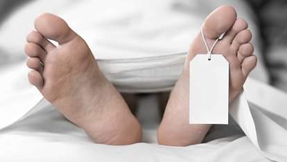 Kushinagar News: ट्रक की चपेट में बाइक सवार युवक की मौत, साथी घायल Bike rider dies in truck accident, fellow injured