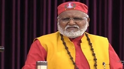 Prayagraj News :  आरबी लाल, कुलपति शुआटस।