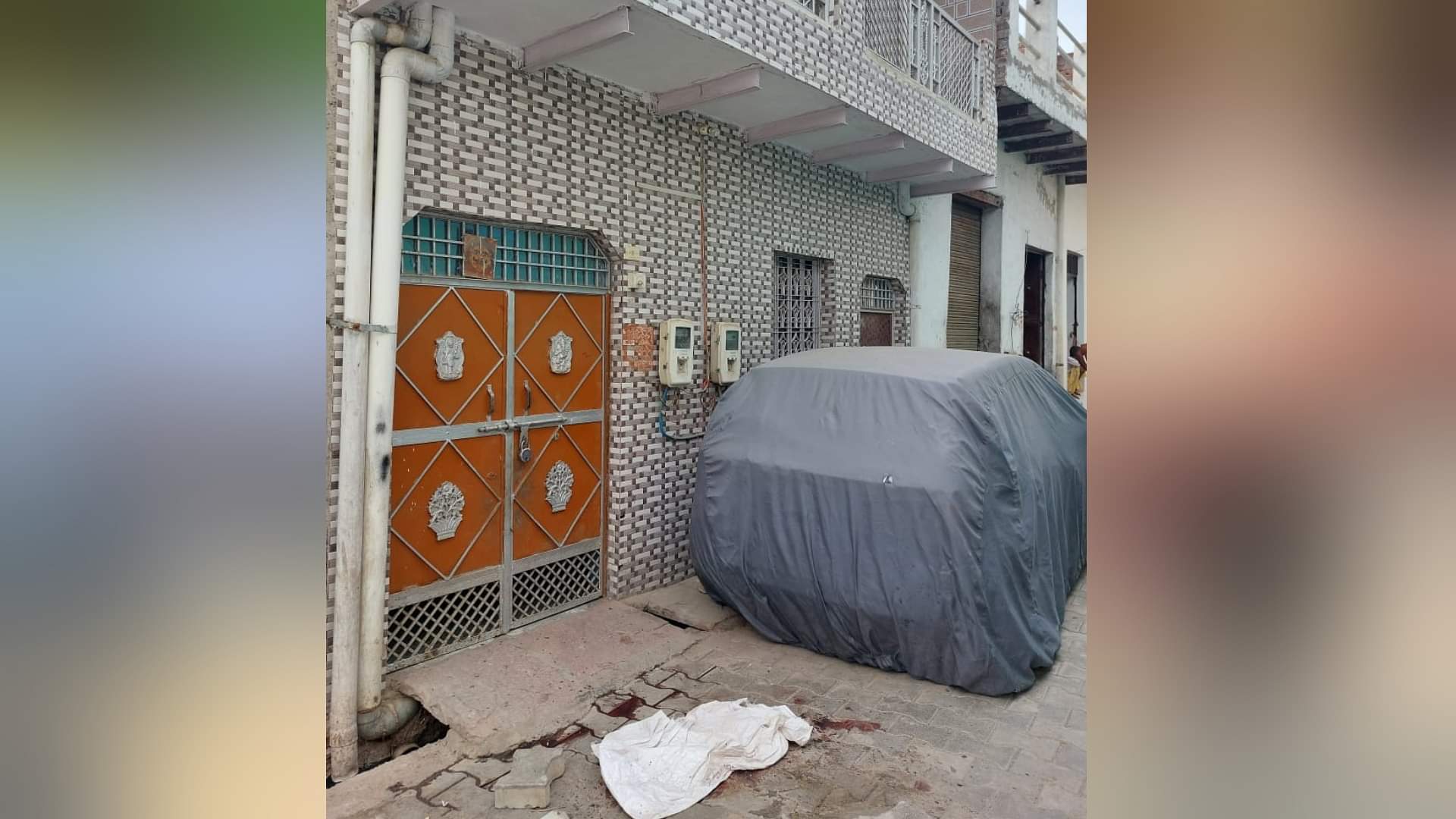 Agra Double Murder: बहुत ही वीभत्स था घटनास्थल, खौफनाक नजारा देख दहल उठा सुशील नगर, वारदात सीसीटीवी कैमरे में कैद Agra Double Murder Case Married woman and lover murdered outside the house In agra