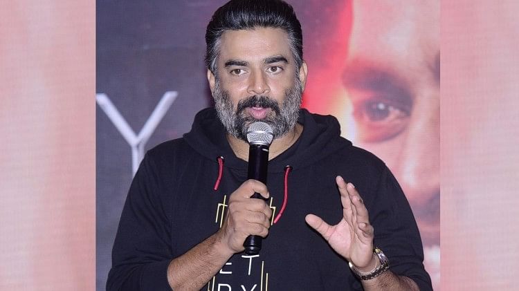 Filmy Wrap: सिद्धू मूसेवाला के आखिरी गाने पर कार्रवाई और अल्लू अर्जुन हुए ट्रोल, पढ़ें मनोरंजन जगत की 10 खबरें Filmy Wrap Sidhu moosewala last song syl removed from youtube allu arjun got trolled Priyanka Chopra abortion rights ruling arjun kapoor celebrated birthday with malaika arora Read 10 news from the entertainment world