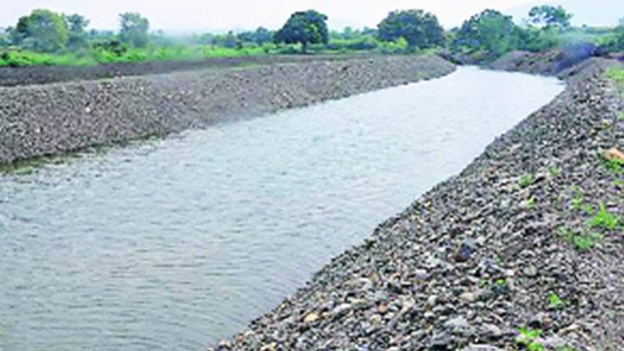 Maharashtra : उद्धव के फैसलों को तेजी से पलट रहे हैं शिंदे, जानें फडणवीस की किन-किन योजनाओं को फिर से करेंगे लागू? Maharashtra: Shinde is reversing Uddhav's decisions, know which plans of Fadnavis will be implemented again?