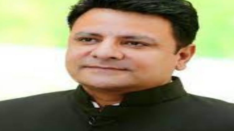 HP Sukhu Govt: अब विभागों के आवंटन में फंसा पेंच, जानें किस मंत्री को मिल सकता है कौन-सा महकमा सुधीर शर्मा