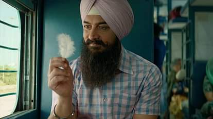 Laal Singh Chaddha Review: सिनेमाई सफर का सच्चा दस्तावेज बनी ‘लाल सिंह चड्ढा’, आमिर और करीना के करिश्माई अंदाज Laal Singh Chaddha Review and Rating in Hindi Aamir Khan Kareena Kapoor VIACOM18 Studios Paramount Pictures