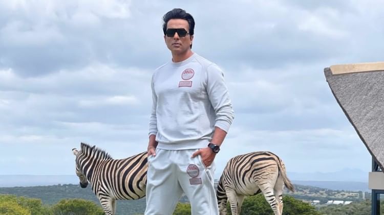 Sonu Sood: भाई साहब को कौन समझाए ब्लू टिक खरीदना नहीं, कमाना पड़ता है, सोनू सूद ने बॉलीवुड सेलेब्स पर कसा तंज Sonu Sood taunts Bollywood celebs for joining twitter blue tick says do not buy just earn it