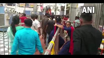 Khatu Shyam Temple Stampede: खाटू श्याम मंदिर में भगदड़ से तीन की मौत, सीएम की पांच लाख मुआवजा देने की घोषणा Khatu Shyam Mandir Stampede: Three Died in Stampede In Khatu Shyamji Fair Of Sikar