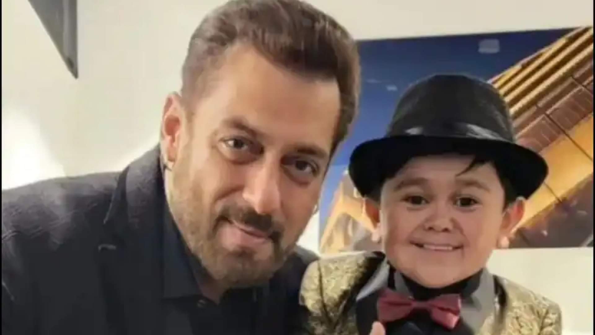 Bigg Boss 16: बिग बॉस 16 के घर में बंद हुए अब्दू रोजिक, दुनिया के सबसे छोटे सिंगर ने सलमान के साथ की मस्ती Bigg Boss 16 world smallest singer Abdu Rozik is the first confirmed contestant of show hosted by salman khan