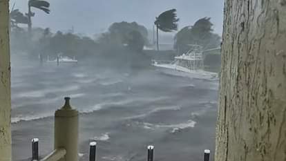 Hurricane Ian: अमेरिका में 'इयान' का कहर, सड़कें जलमग्न, अस्पताल की छत उड़ी, फ्लोरिडा में बाढ़ और बिजली संकट Hurricane Ian most powerful storms ever to strike US mainland, floods and power crisis in Florida