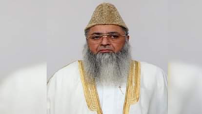 विदेशी साजिश: AIIO प्रमुख उमेर अहमद को मिली सिर तन से जुदा की धमकी, मोहन भागवत को बताया था राष्ट्रपिता Imam Umer Ahmed Ilyasi who told RSS chief as father of nation received death threats