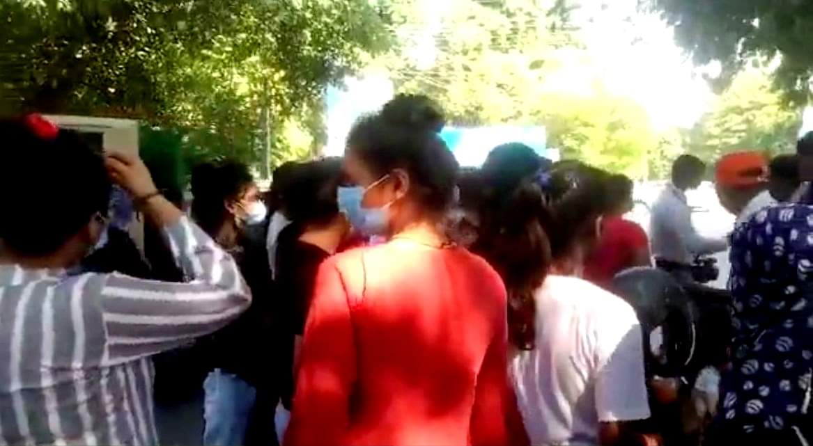 Girls Hostel Scandal: लड़कियों ने रिषि को रंगे हाथ पकड़ा था वीडियो बनाते, फिर पुलिस ने क्यों डिलीट किए क्लिप girls caught Rishi red-handed while making the video policemen were accused of deleting the clip