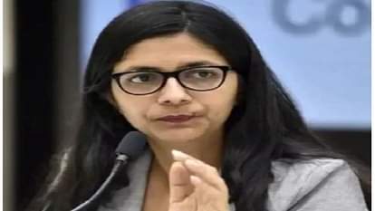 Delhi: केंद्रीय विद्यालय में झड़प के बाद छात्रा से सामूहिक दुष्कर्म, DCW प्रमुख ने नोटिस भेज मांगी रिपोर्ट DCW chief issues notice on group misdeed incident in Delhi government school