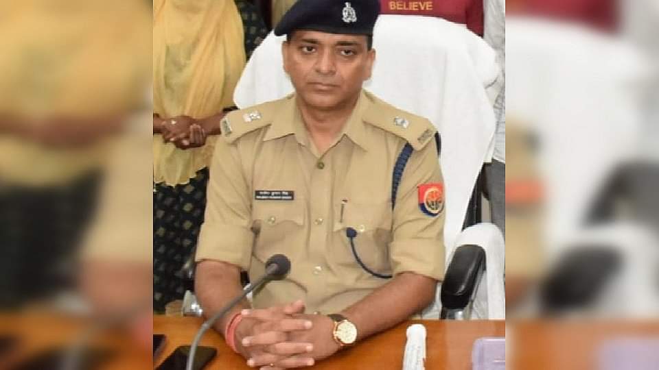पति को मार डाला: रोज पांच-छह घंटे होती थी बात, प्रेमी के पीछे-पीछे जाती थी महिला, हत्या से पहले भी हुआ ये काम Didoli Police Of Amroha Revealed Ratan Pratap murder case By Arresting Accused Wife And Her Lover