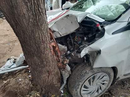Road Accident: वाराणसी के मुनारी बाजार में बेकाबू कार ने किशोर को रौंदा, 3 दिन पहले ही बुआ के घर घूमने आया था Road Accident in varanasi overspeed car trampled teenager in Munari Bazar