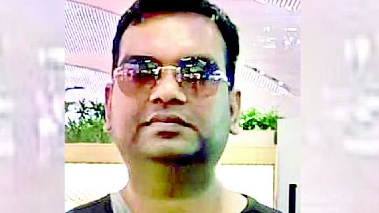 चारों मरेंगे... ऐसा ही हुआ, हादसे के समय 230 किलोमीटर प्रति घंटा थी बीएमडब्ल्यू की रफ्तार, FB लाइव से खुलासा Pics of BMW and a container accident in Sultanpur.