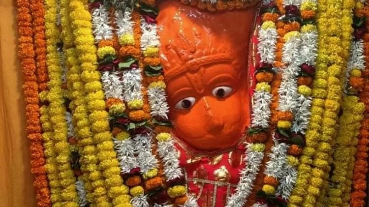 Vastu Tips: घर की किस दिशा में हनुमान जी की मूर्ति लगाना शुभ, क्या कहता है वास्तु का नियम? Vastu Tips know the direction of the house is auspicious to place the idol of Hanuman ji