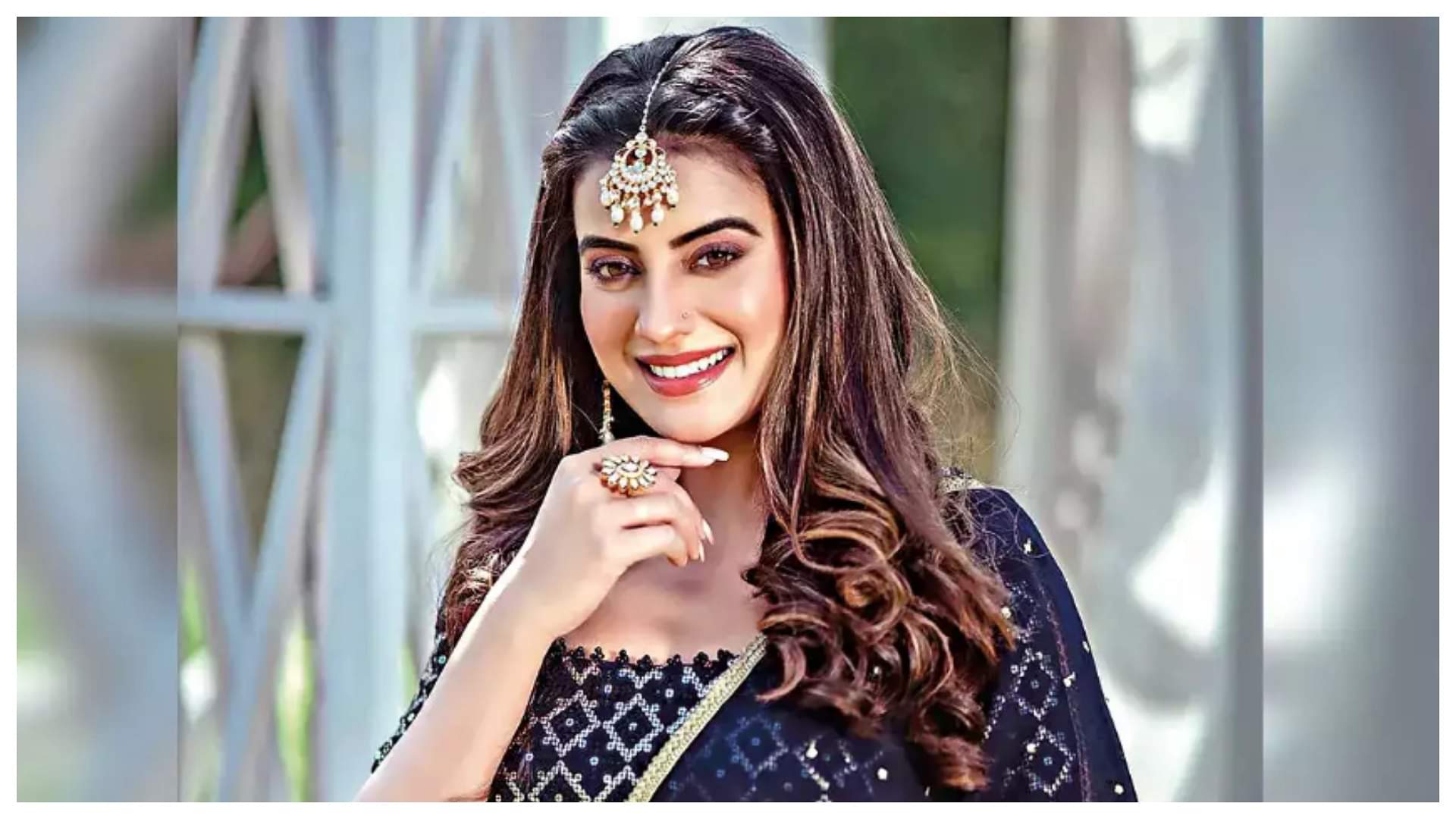 Akshara Singh: अक्षरा सिंह का नया गाना 'अखियां घायल करे' हुआ रिलीज, अभिनेत्री की कातिल अदाओं ने लूटी महफिल Akshara Singh and Manoj Matlabi New Song Akhiyan Ghayal Kare released and goes viral on Internet