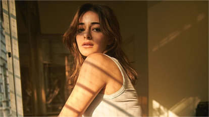 Ananya panday: अनन्या ने बिकिनी में साझा की बोल्ड तस्वीर, ट्रोल्स बोले- कुपोषित लग रही हो ananya panday shares hot and bold photos in orange bikini users trolled said you are looking malnourished