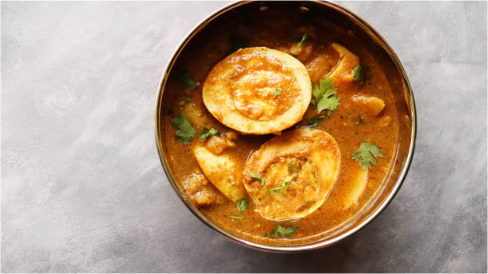 Recipe: छुट्टी वाले दिन को बनाना है खास तो बच्चों के लिए तैयार करें तंदूरी एग, रेसिपी है आसान New Year Special Recipes How To Make Tandoori Egg Recipe In Hindi