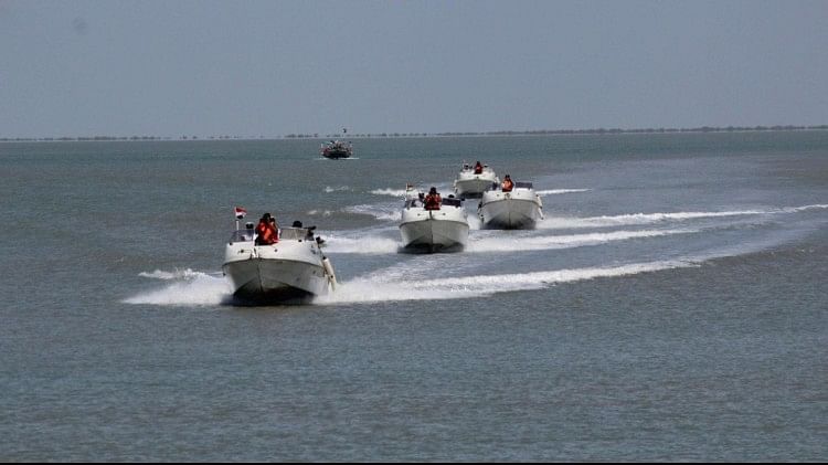 BSF: 'ऑपरेशन अलर्ट' के जरिए सीमा पर दुश्मनों के मंसूबे नाकाम करेगी बीएसएफ, भारत-पाक सीमा पर उठाए जा रहे यह कदम बीएसएफ।