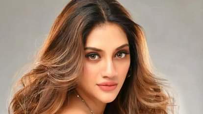 Nussrat Jahan: ईडी ने नुसरत जहां से मांगे अतरिक्त दस्तावेज, फ्लैट देने का वादा कर धोखाधड़ी करने का है आरोप Nussrat Jahan Case ED demands additional documents from TMC MP and actress in flat selling real estate scam
