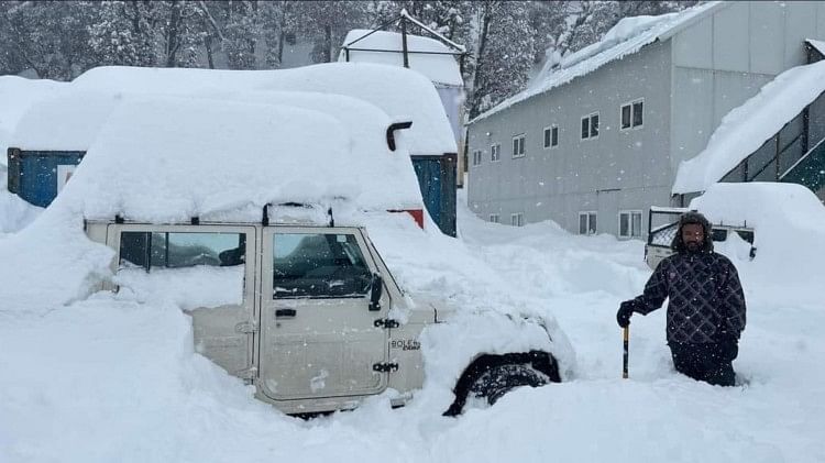 Himachal Weather: लाहौल और किन्नौर में भारी बर्फबारी, दो हिमखंड गिरे, चिनाब नदी का रुका बहाव himachal weather update heavy snowfall in kinnaur and lahaul spiti two avalanche in kinnaur lahaul