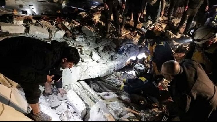 Turkey Earthquake: चार देशों में भूकंप से हाहाकार, चारों तरफ बिछीं सैकड़ों लाशें, हजारों इमारतें जमींदोज Turkey Syria Earthquake: Many Killed and Injured, See Photos Syria Turkey Lebanon Earthquake