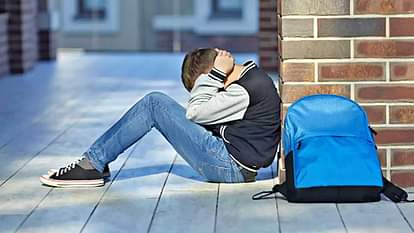 Gorakhpur News: परीक्षा में कम नंबर आने पर किशोर घर से लापता, तलाश जारी Teenager missing from home due to low marks in exam in gorakhpur