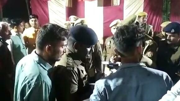 Auraiya Double Murder: 20 वर्ष से सुलग रही थी बदले की आग, ताबड़तोड़ फायरिंग कर उतारा मौत के घाट, पढ़ें पूरा मामला auraiya double murder