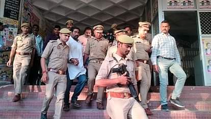 उमेश पाल हत्याकांड : माफिया अतीक के ड्राइवर-मुंशी समेत पांचों गुर्गों को भेजा गया जेल five accused arrested from Atiq's office appeared in the court, sent to jail on the