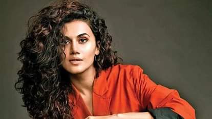 Taapsee Pannu: तापसी पन्नू का रैंप वॉक करते हुए पुराना वीडियो वायरल, नेटिजंस ने किया जमकर ट्रोल Taapsee Pannu Old Video Miss India Ramp Walk Viral Netizens compared it to Kangana Ranaut Fashion Movie