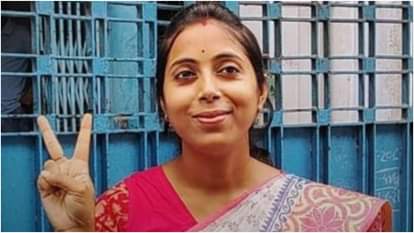 West Bengal: जिस कोर्ट के आदेश पर मिली थी नौकरी, उसी के आदेश पर गई; हाईकोर्ट ने तीसरी अभ्यर्थी को दी नौकरी West Bengal primary education board cancelling teachers jobs Kolkata High court gave job to third candidate