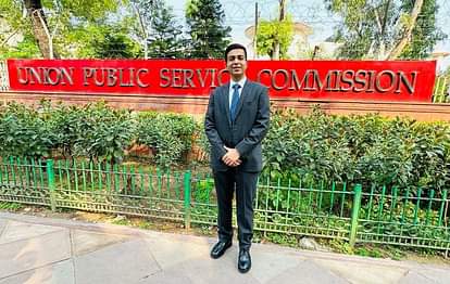 UPSC final result: वाराणसी के पुलिस कमिश्नर मुथा अशोक जैन के दामाद बने IAS, यूपीएससी में 34वीं रैंक मिली UPSC final result: Son-in-law of Varanasi Police Commissioner Mutha Ashok Jain became IAS, got 34th rank in UP